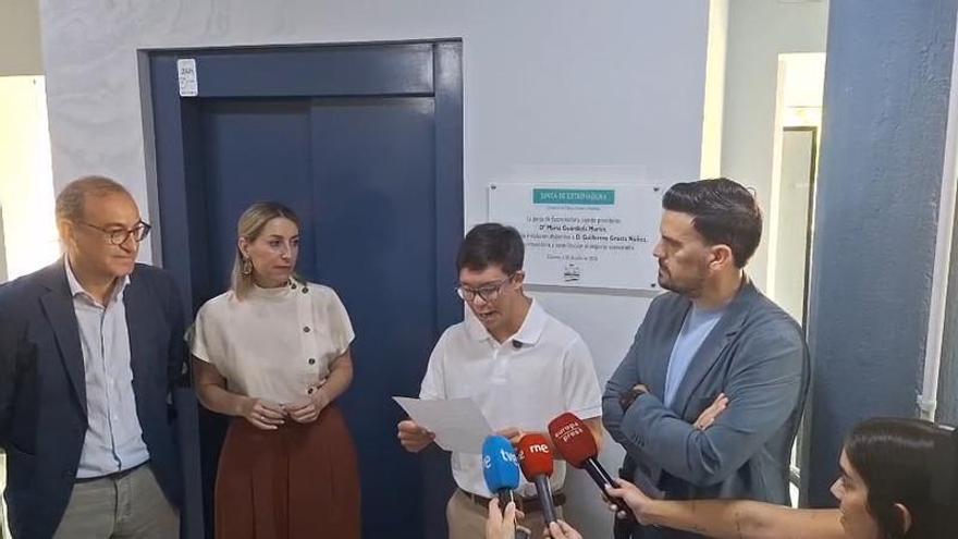 Vídeo | Guille Gracia le da nombre a la piscina de la Ciudad Deportiva de Cáceres