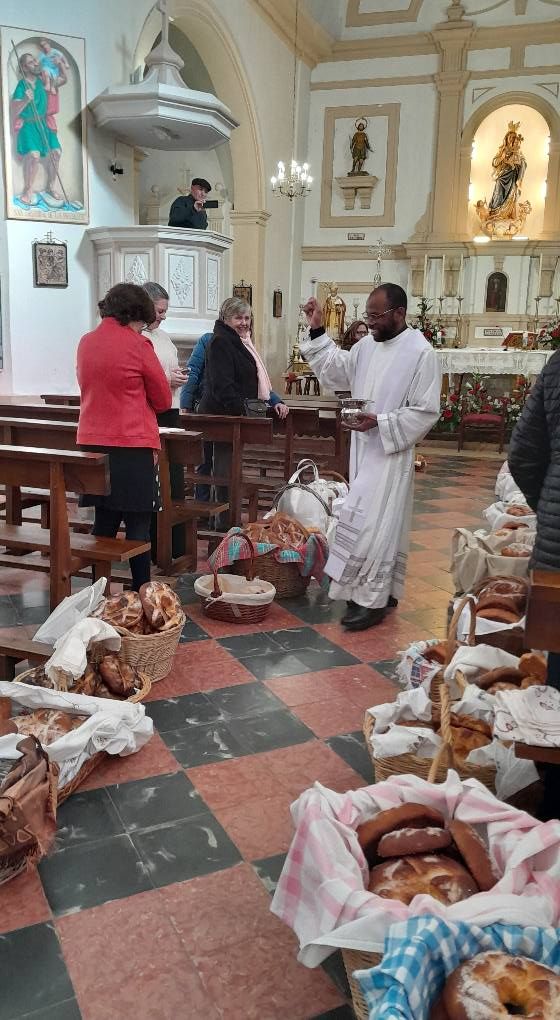 Bejís celebra la bendición de rollos de San Blas