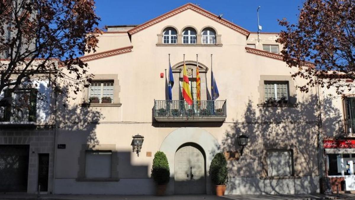 Ayuntamiento de Espluges de Llobregat.