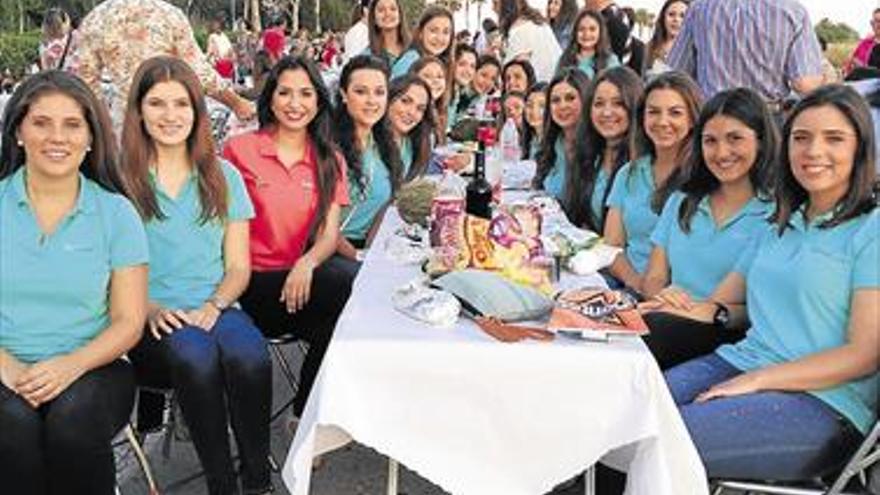 Burriana congrega a 1.000 falleros en la cena veraniega