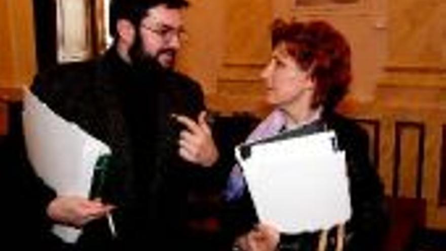 El PSOE denuncia que las cuentas del 2004 incumplen la ley presupuestaria
