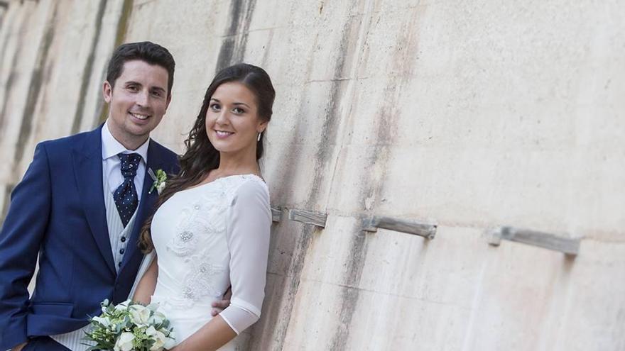 Maje, con su marido Antonio, el día de la boda.