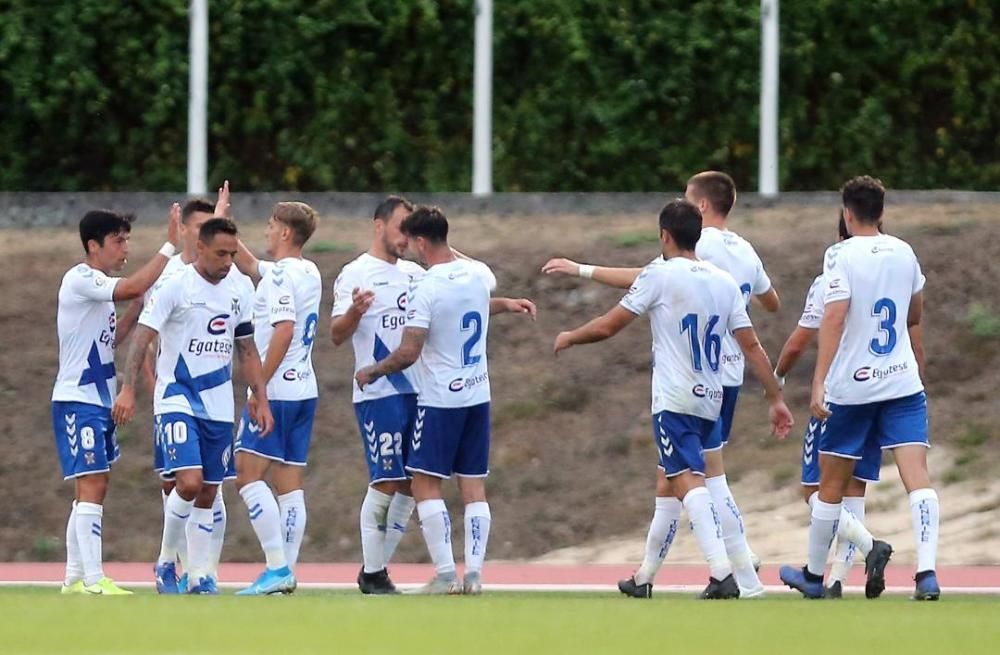 El Tenerife pudo con un equipo de Primera