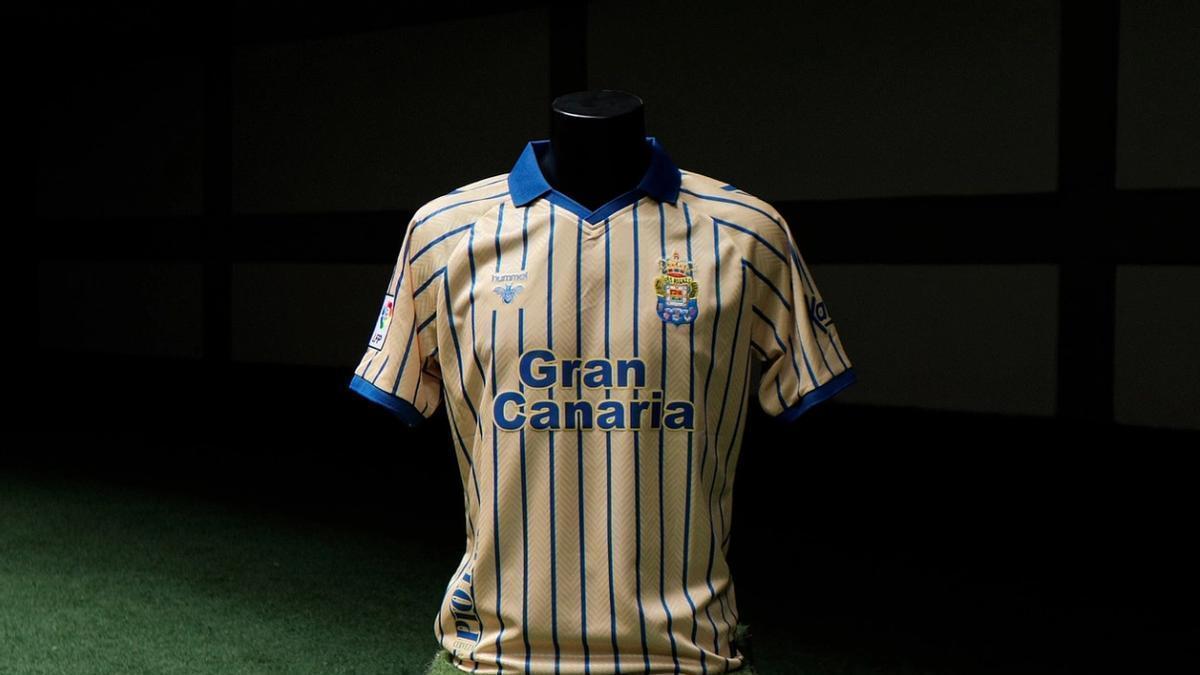 Camiseta retro de la UD Las Palmas.