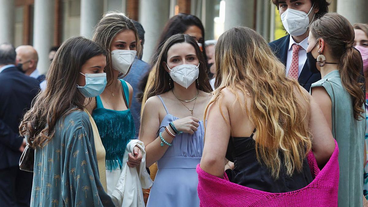 Los bachilleres del San Fernando se despiden con la Ebau ya finalizada  | MARA VILLAMUZA