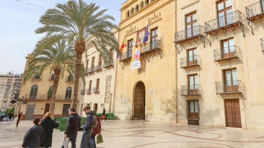 El coste del personal del Ayuntamiento de Elche, Pimesa y Espais Verds subirá tres millones en 2024