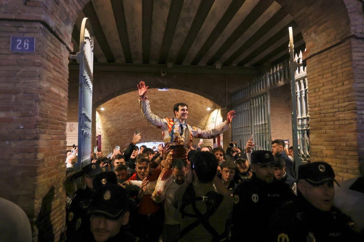 Puerta grande para Navalón en la Feria de Fallas Puerta grande para Navalón en la Feria de Fallas