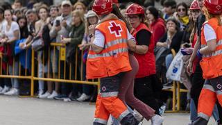 Cruz Roja atiende 72 lipotimias en la mascletà: "Hemos atendido tantas como en el Maratón de València"