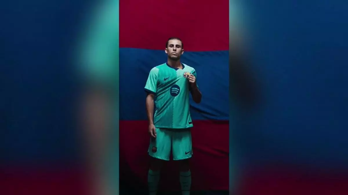 El Barça vuelve a los años 90 con una tercera equipación en tonos verdes