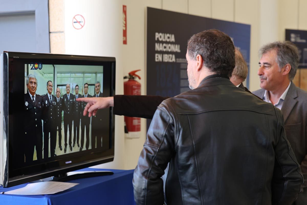 Galería | Exposición 200 aniversario de la Policía Nacional en Ibiza