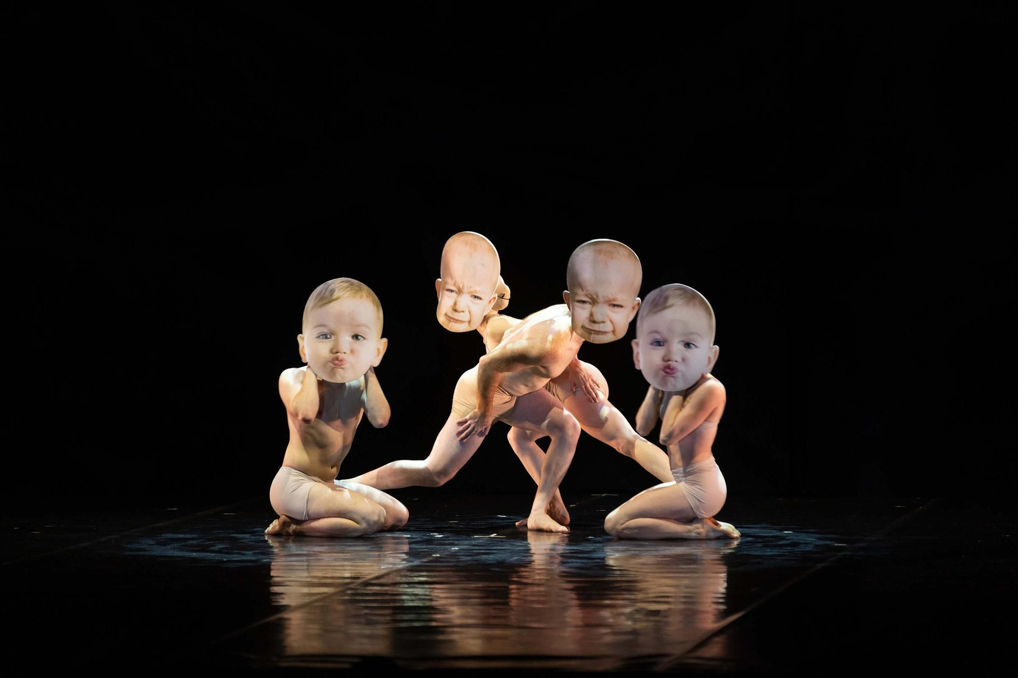 Momix presenta en A Coruña su nuevo espectáculo 'Alice'