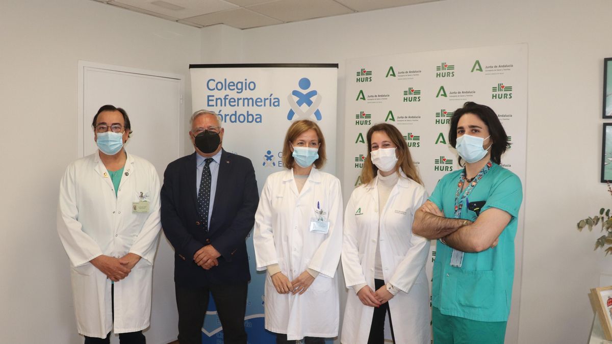 Desde la izquierda, Juan Carlos Robles, Enrique Castillo, Valle García, Rocío Segura, y Rafael González.