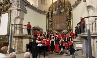 El Coro Joven de Gijón hace mucho más que cantar