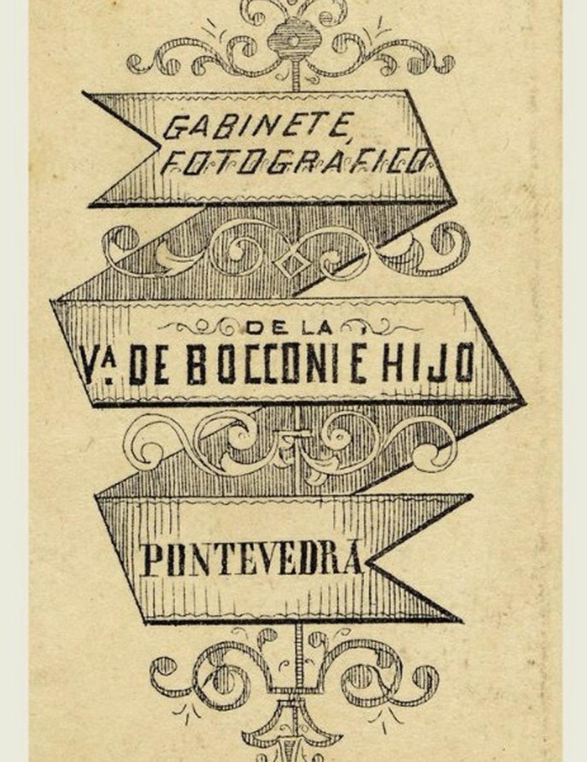 Cartel del negocio fotográfico de María Rodríguez. | DIPUTACIÓN DE PONTEVEDRA