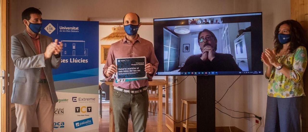 Imagen del acto de presentación del proyecto ganador en Ca Ses Llúcies, en la UIB.