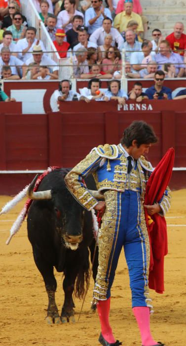 Castella y Talavante dan brillo a la tarde en Málaga