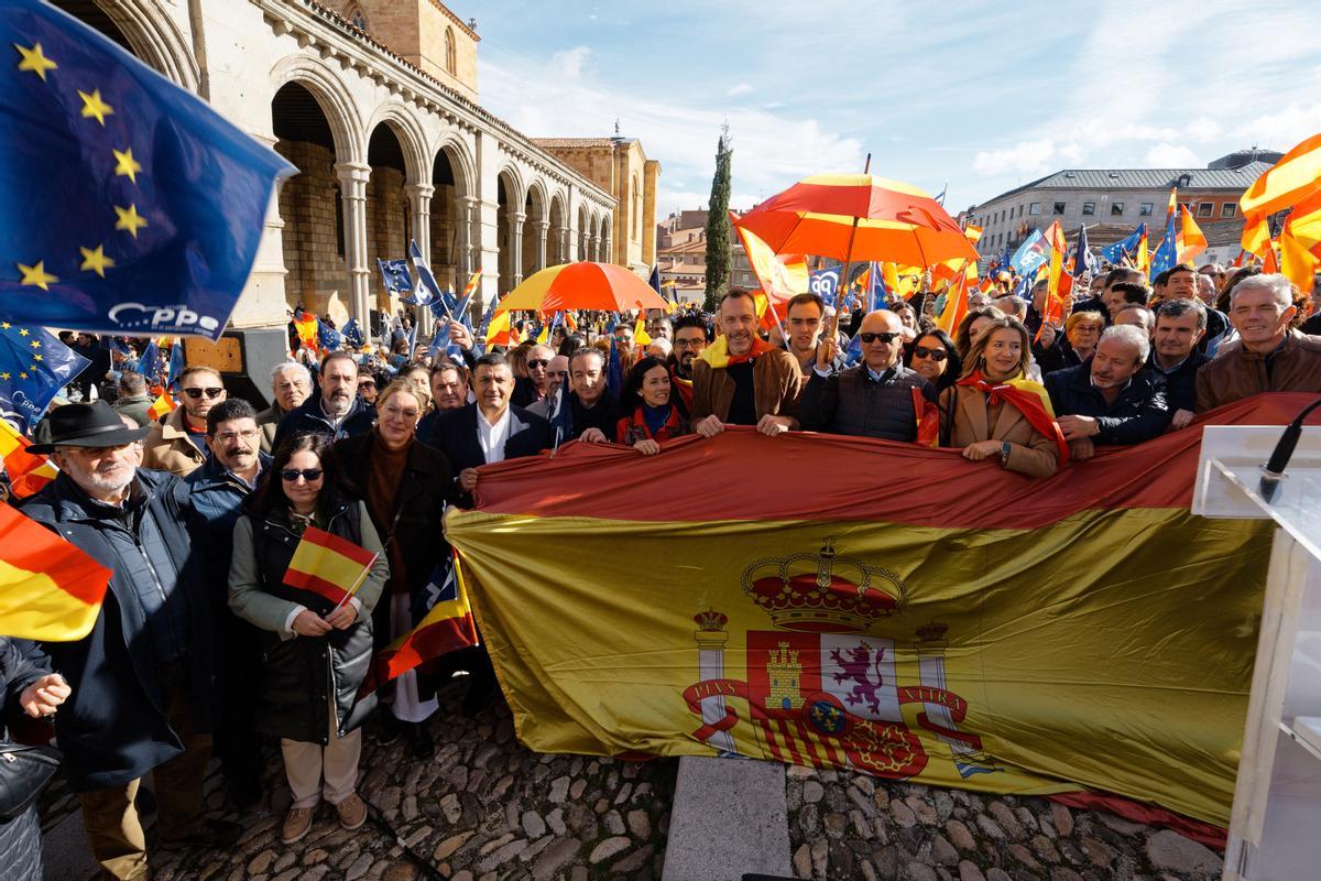 Concentración contra la amnistía en Ávila