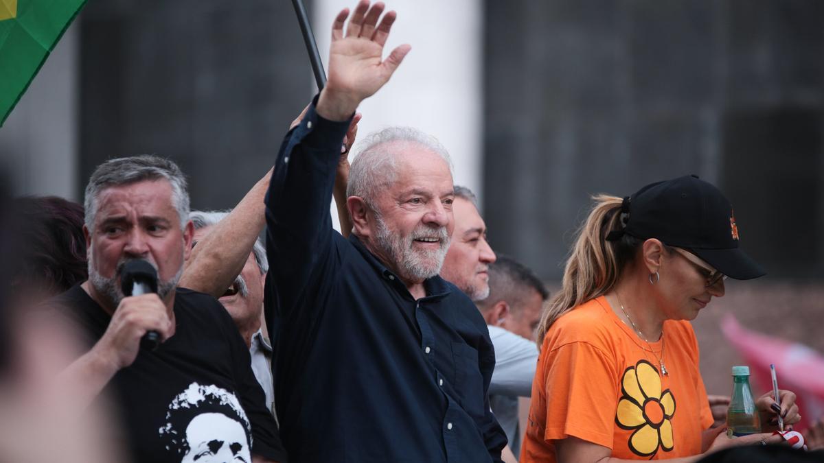 El presidente electo de Brasil, Lula da Silva, en Porto Alegre.
