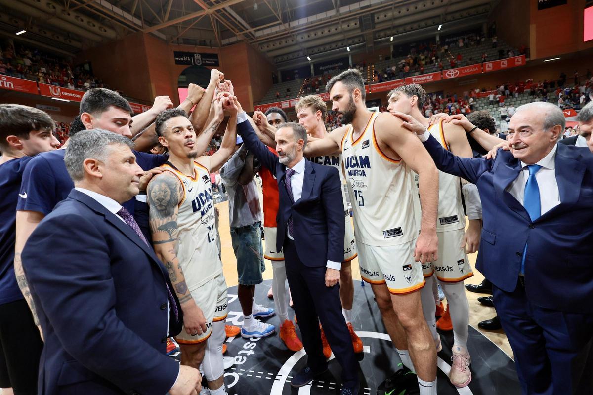 Las mejores imágenes del partido entre el UCAM y el Barcelona