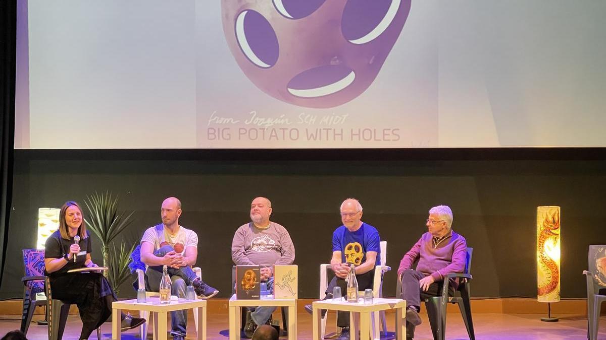 Presentación del libro sobre Joan Verdú en Alzira