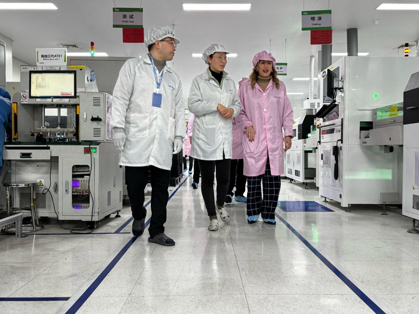 En imágenes | Visita de la alcaldesa de Zaragoza, Natalia Chueca, a la sede de TDG Ibernavitas en China