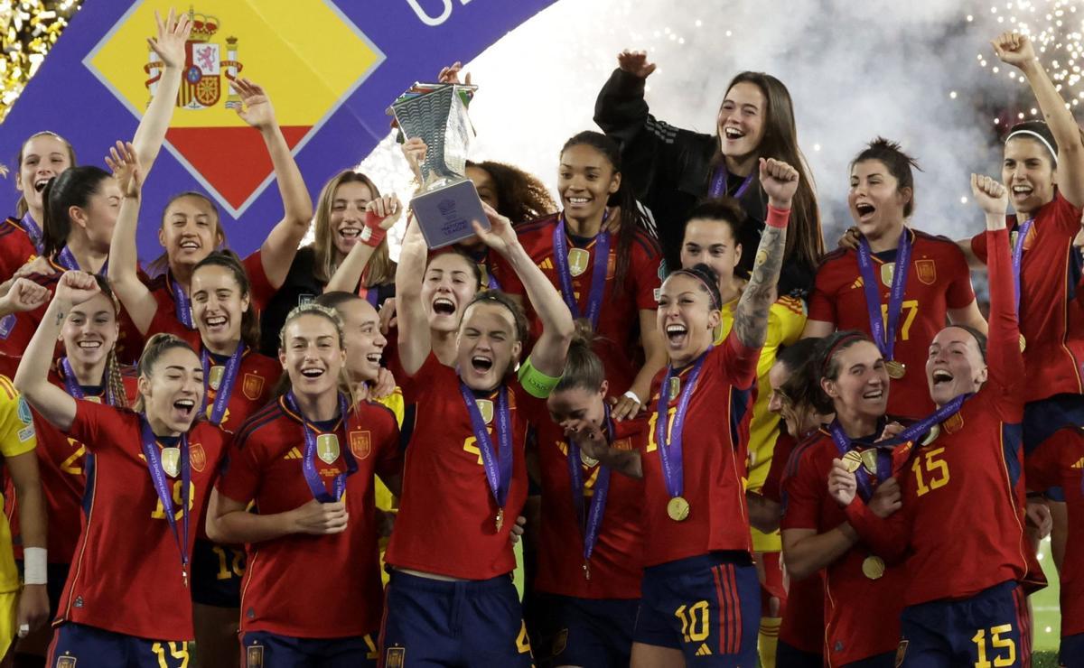 Una España histórica tumba a Francia y se proclama campeona de la Nations League (2-0)