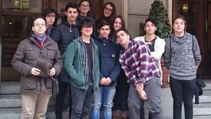 Alumnos del Blanco Amor viajan a Madrid para escuchar zarzuela