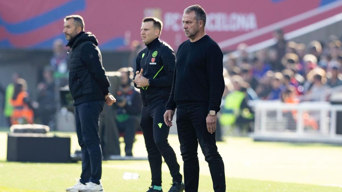 Flick: "No hay excusas, si algunos jugadores están desconectados..."