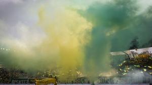 Un aficionado francés muere apuñalado antes de un partido de fútbol