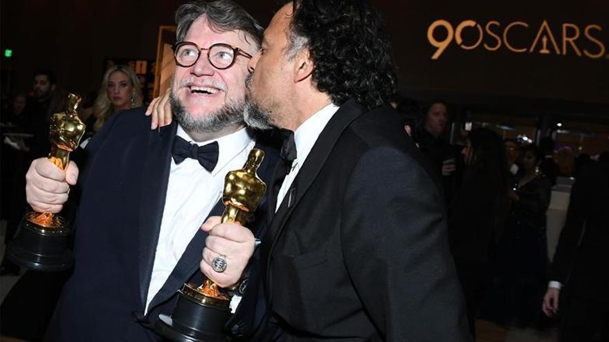 Del Toro, otro «compadre» en la cima de Hollywood