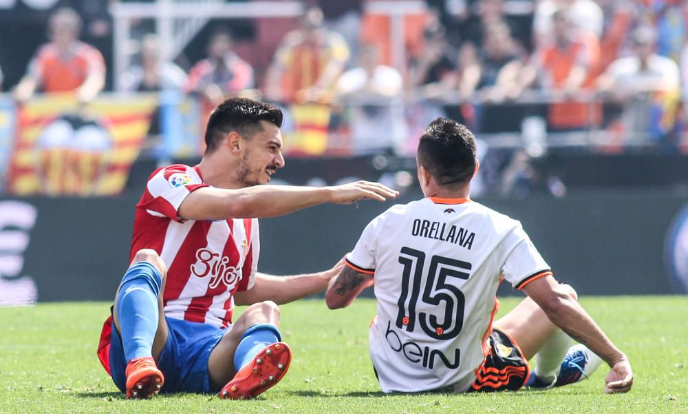 El partido entre el Valencia y el Sporting, en imágenes