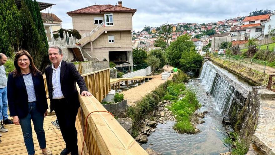 La &quot;belleza inagualable&quot; del nuevo tramo a orillas del Lagares con pasarelas de madera y miradores