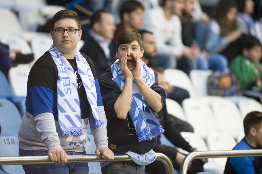 Gran ambiente en el Galicia-Venezuela de Riazor