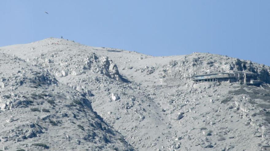 Las víctimas del volcán Ontake siguen ascendiendo