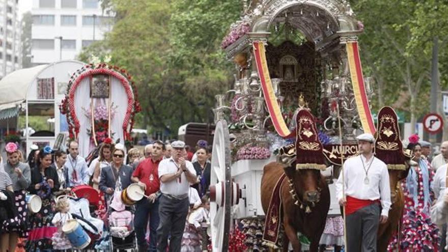 Los rocieros viven por todo lo alto su romería en El Valle