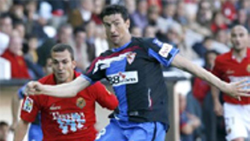 El Nàstic da el golpe al vencer al Sevilla en Tarragona (1-0)