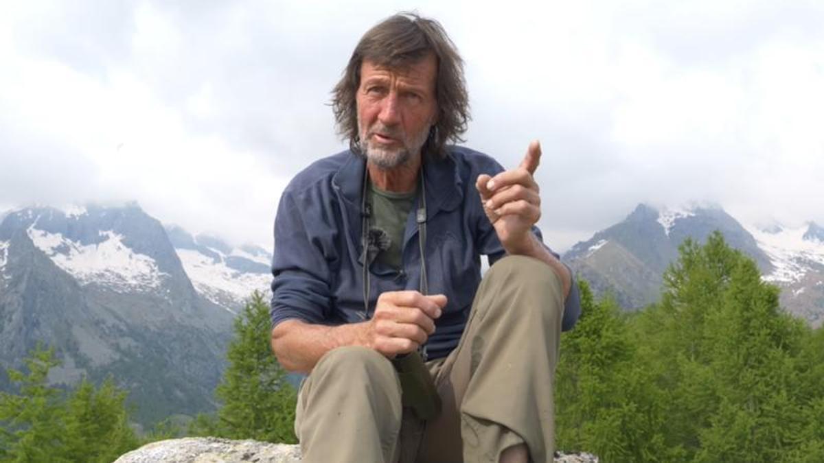 Oreste dejó IBM para pasar siete años en el Himalaya y ahora vive solo en una cabaña a 2.000 metros de altura.