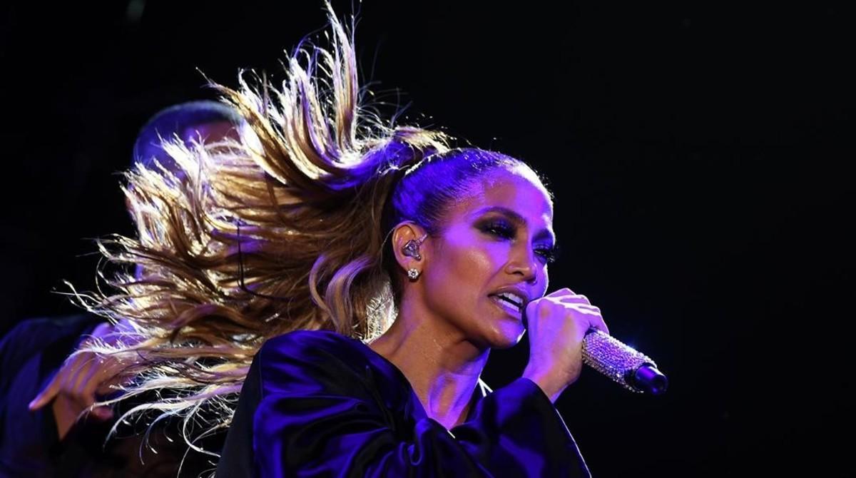 lmmarco36093994 us singer jennifer lopez performs during  go out to vote  co161104142021