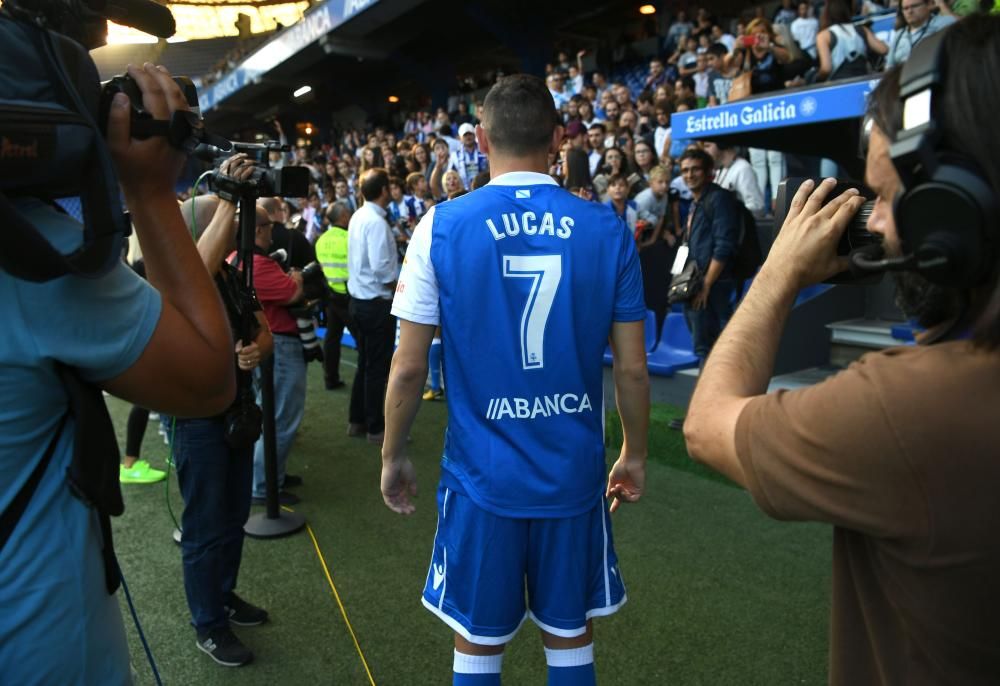 Presentación de los nuevos fichajes del Deportivo