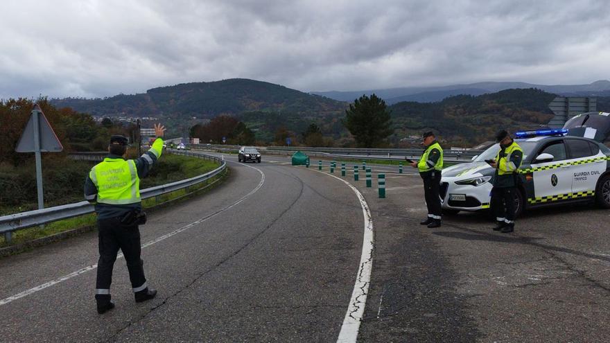 Avisar de los controles en carretera sale caro en Francia: 30.000 euros y dos años de cárcel