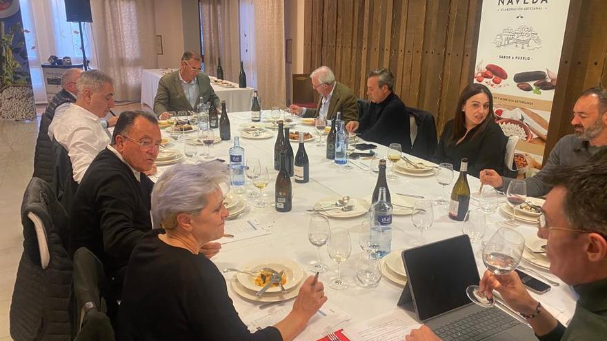 El jurado, durante la degustación de los platos a concurso de la edición de 2023.