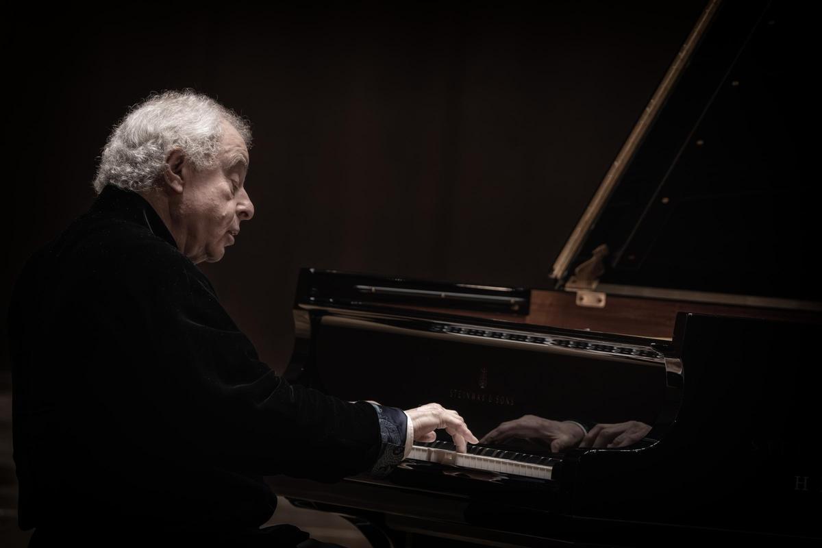 András Schiff.
