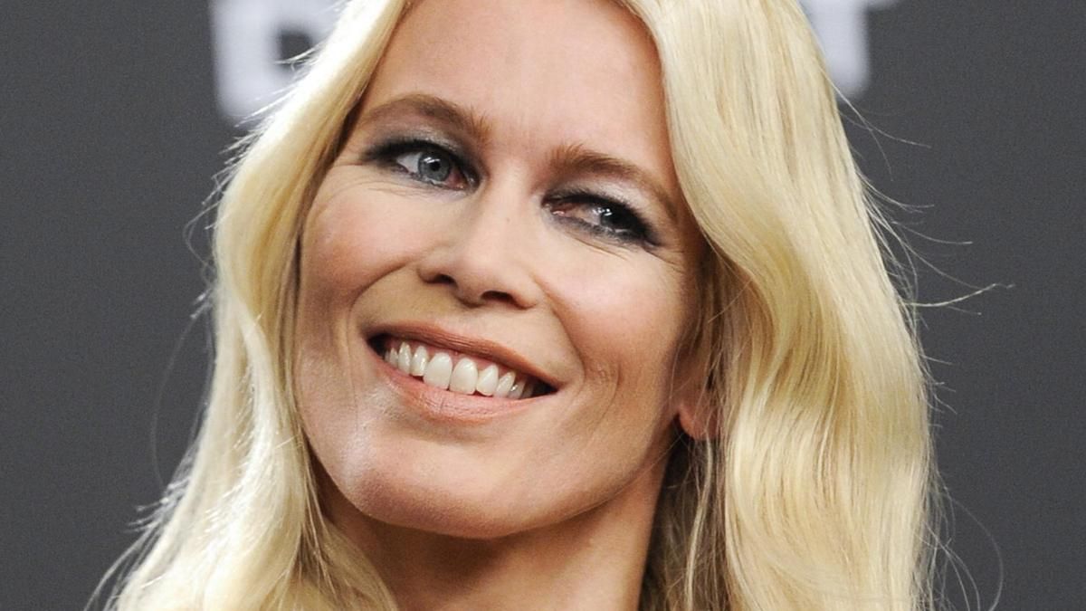 Exposición Helmut Newton Claudia Schiffer hace promoción de A Coruña