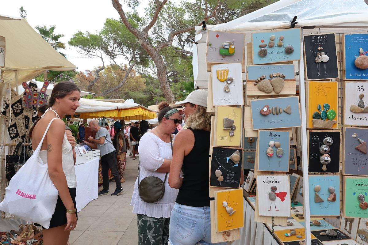 Mercadillo hippie de Punta Arabí