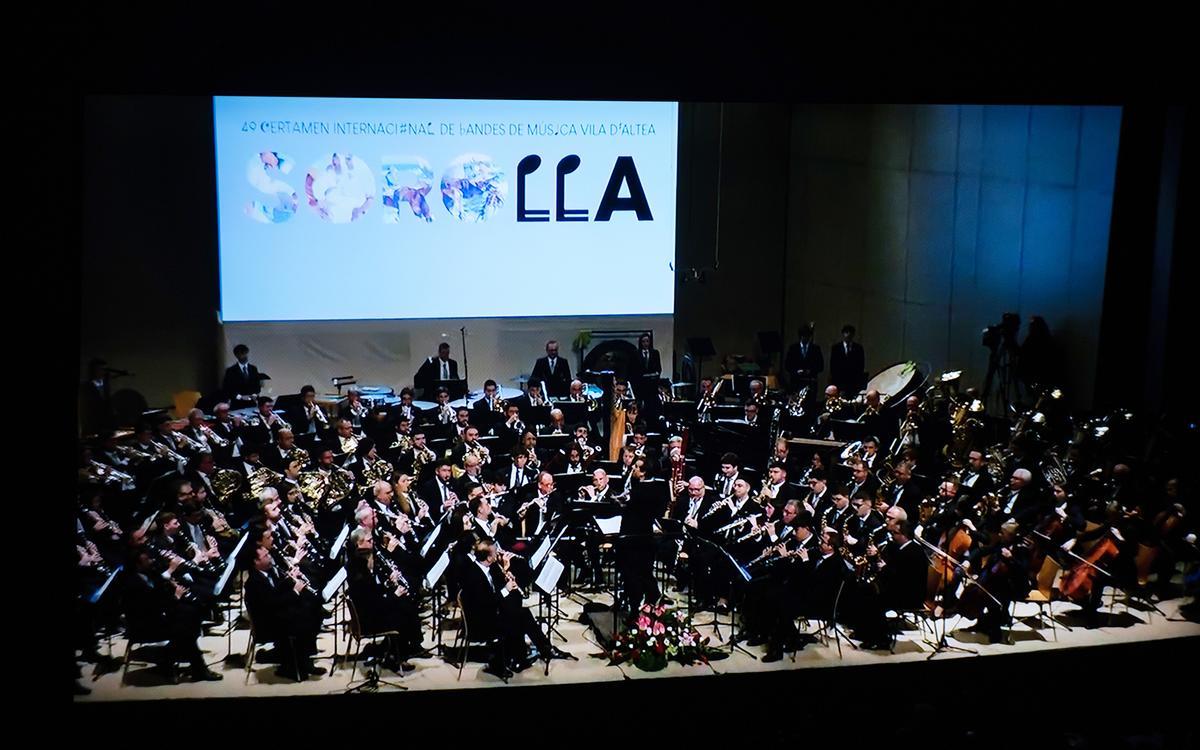 Actuacion de la Sociedad Musical Instructiva Santa Cecilia de Cullera, ganadora del 49 CIMALTEA.