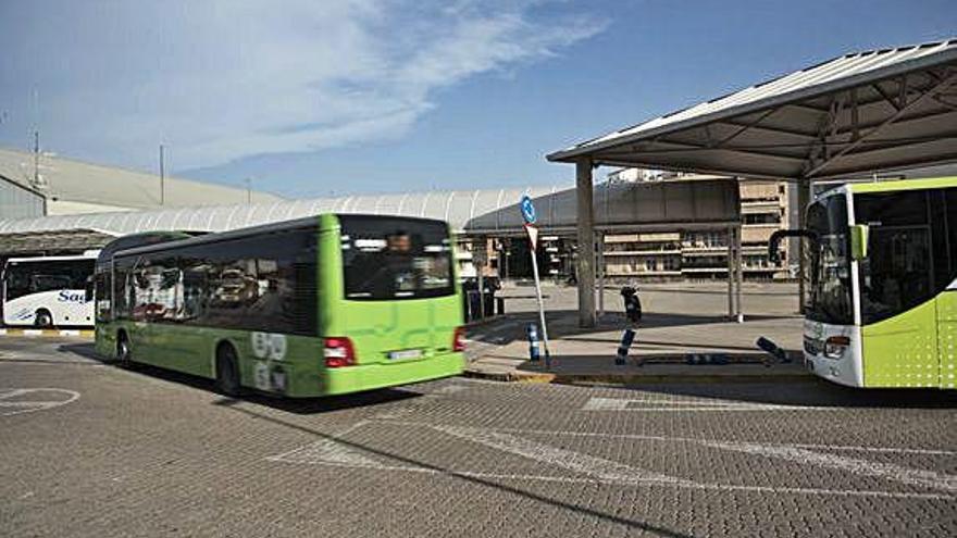 El primer robatori va tenir lloc a prop de l&#039;estació d&#039;autobusos