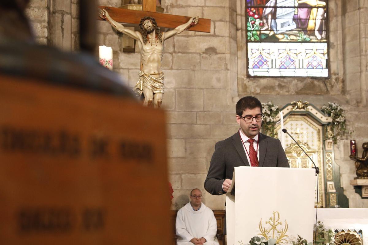 Rubén Domínguez durante la lectura del pregón por la festividad de la Invención de la Cruz.