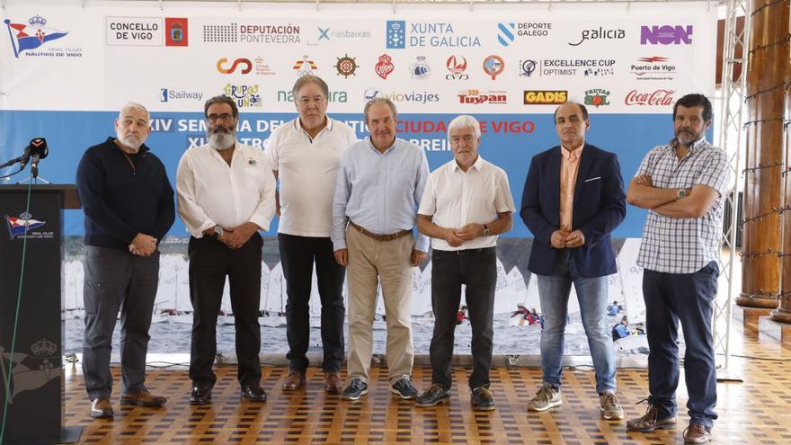 Representantes de clubes e instituciones, en la presentación en el Náutico.