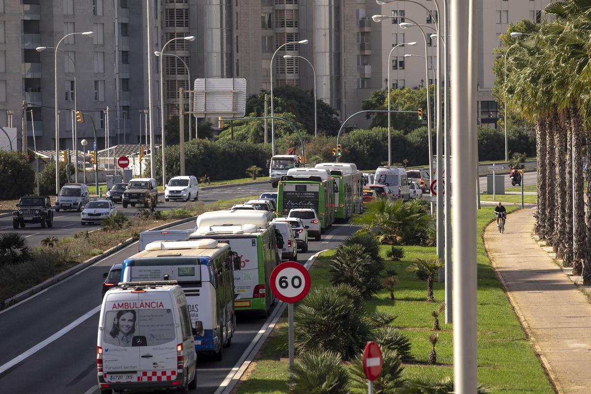 El aumento de la presión del tráfico tiene un carácter generalizado en la isla