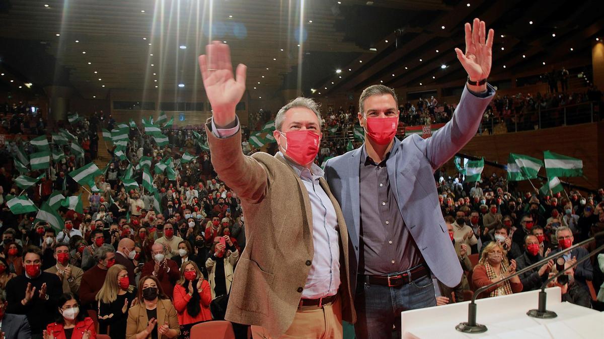 Espadas y Sánchez en el acto de hoy en Granada.